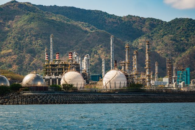 Global Oil and Gas Partnerships and Equipment Sourcing